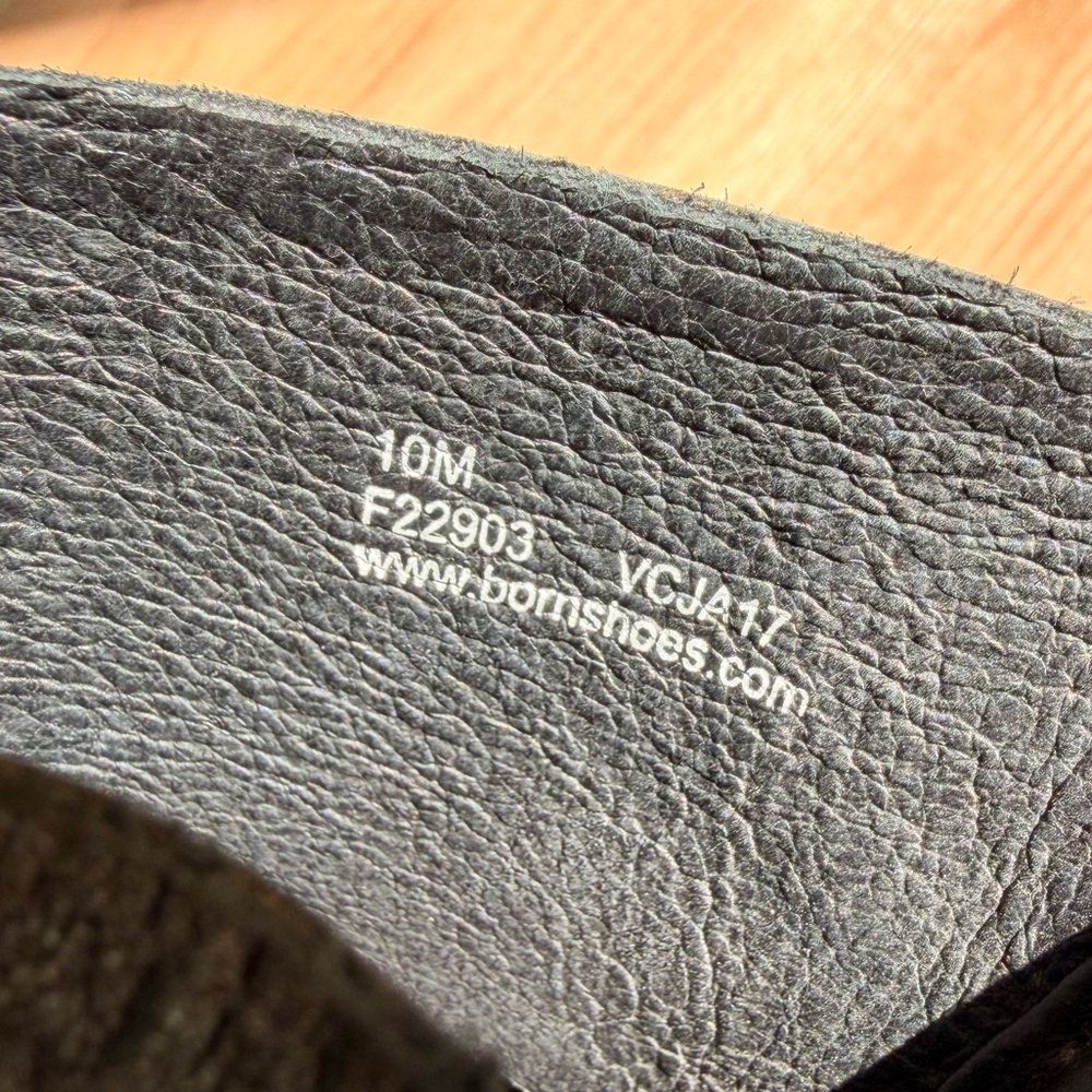 Born women’s black leather wedge slides size 10M - Picture 4 of 6